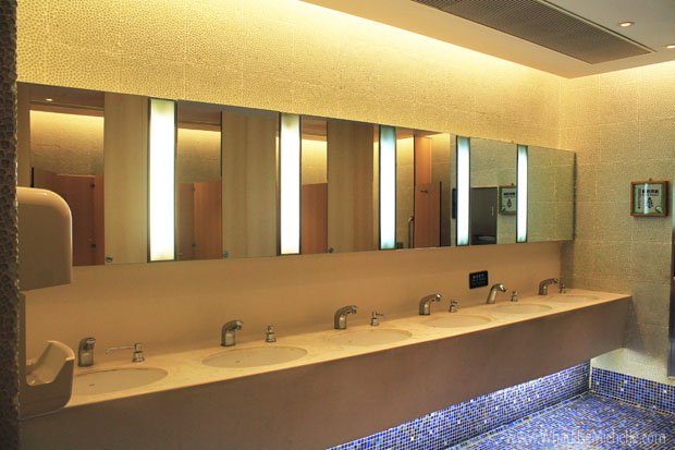 |کورين سياه|نمونه کار سنگ کورين پروژه نیاوران جناب نگارستانی کورین الجی | دکوراسيون کاسيپين | کورين و کوارتز کاسپين | کورين کاسپين | کوارتز کاسپين | سنگ کورين | سنگ کوارت|کورين مشکي |اجراي صفحات يکپارچه کورين مشکي بدون درز و خط| کد ۲۵۹ سندد کرم |